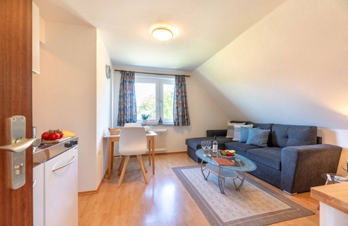 Oldsum Apartment | Vacation home Broders - Holiday apartment jetj wening