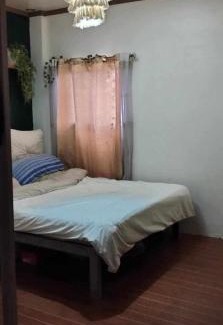 Trece Martires House | Vacation Home by Rowena Sacarez