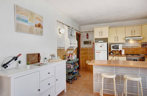 Santa Cruz de Tenerife House | Vacation Home "Casa Rural El Arbol" with Sea View, Pool, Terraces, Wi-Fi and Satellite TV