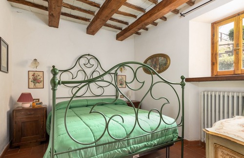 Bivio Pozzo House | Vacation Home 'Casale Fedora' with Private Garden & Wi-Fi