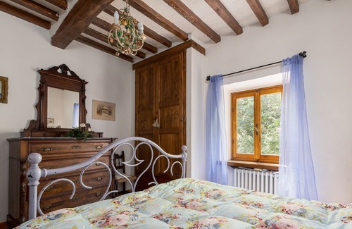 Bivio Pozzo House | Vacation Home 'Casale Fedora' with Private Garden & Wi-Fi