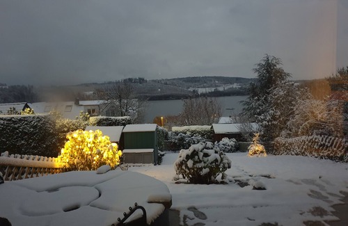 Langscheid House | Vacation home with panoramic view of Lake Sorpe - only 50 meters to the lake