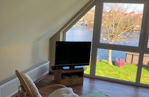 Hohenlychen House | Vacation home directly on the city lake