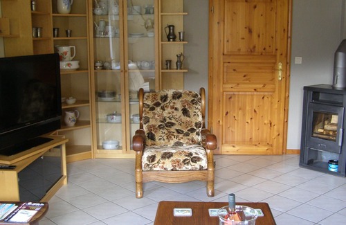 Lasel House | Vacation home EIFEL. Nimstal. Quietly situated in the valley. Directly adjacent to the forest.