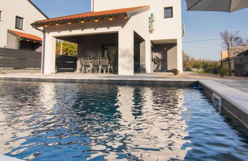 Gostinjac House | Vacation home Ella in Krk/Dobrinj - 8 persons, 4 bedrooms