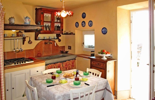 Tresana House | Vacation home Flora by Interhome