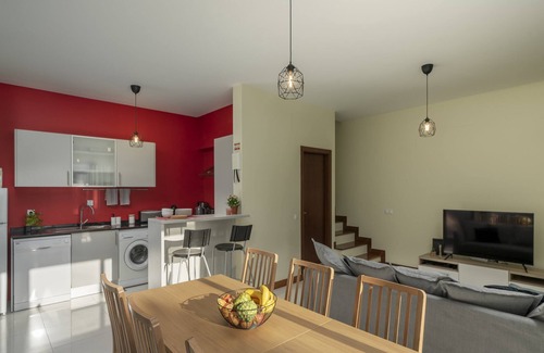 Pedras Pretas Villa | Vacation Home in Porto Santo, Villa Girassol