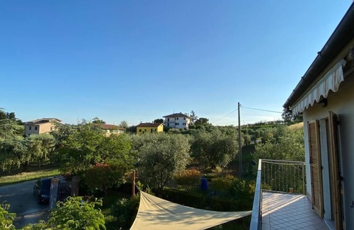 Ostra Vetere Apartment | Vacation home in the beautiful hills of the Marche region