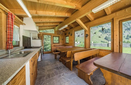 Moso in Passiria Apartment | Vacation Home "Maria Steinröserl" with Mountain View, Garden, Wi-Fi & Sauna