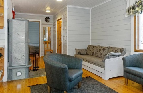 Ylitornio House | Vacation home Käpälämäki in Ylitornio - 6 persons, 2 bedrooms