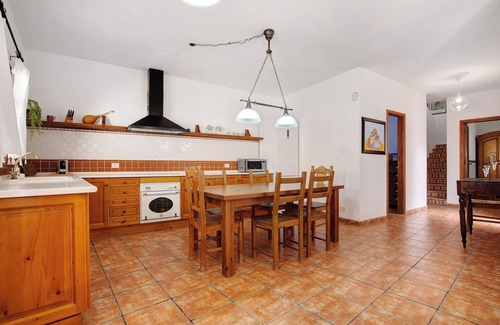 Pajara House | Vacation Home "Las Raíces" with Mountain View, 2 Private Terraces & Wi-Fi