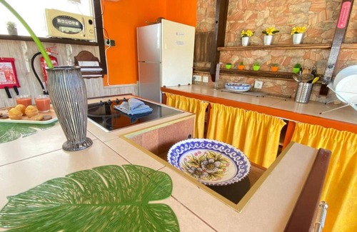 Valleseco House | Vacation Home 'Las Vistas' with Mountain View, Private Terrace and Wi-Fi