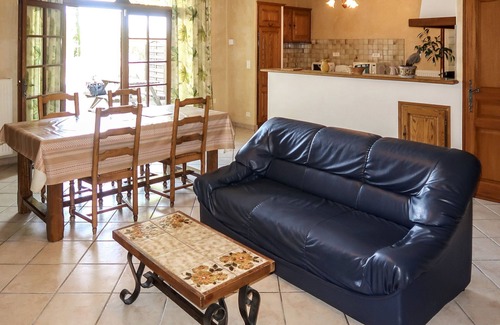 Grillon House | Vacation home Le Mas by Interhome
