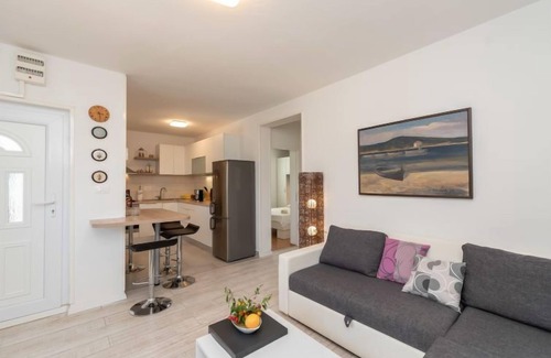 Pridraga House | Vacation home Milka by Interhome