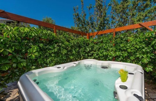 Pridraga House | Vacation home Milka by Interhome