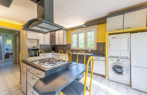 Saints House | Vacation Home "Moments Conviviaux À 20' De Disney" with 3 Private Terraces & Wi-Fi