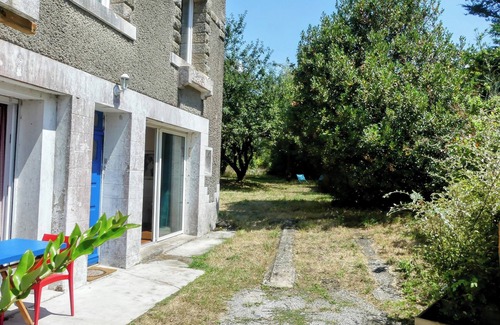 Asserac House | Vacation home near sea and marsh
