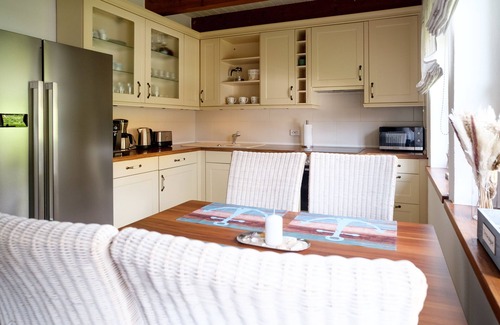 Neukirchen House | Vacation Home "Ostseeglück" with Private Terrace, Private Garden & Wi-Fi