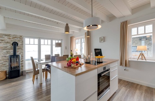Olpenitz House | Vacation home "OstseeLounge" with private garden & sauna close to the beach