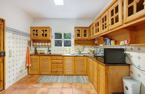Santana House | Vacation Home "Pico Das Pedras 4 Reset Naturally" with Mountain View, Private Terrace & Wi-Fi