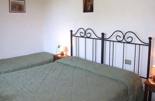 Pian di Sco House | Vacation home Villa Monnalisa in Pian di Scò - 3 persons, 1 bedrooms