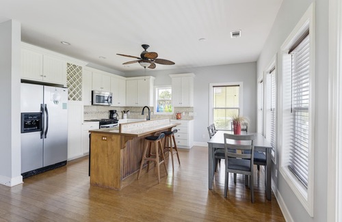 Saint Helena Island House | Vacation Home with Lovely View and Golf Cart