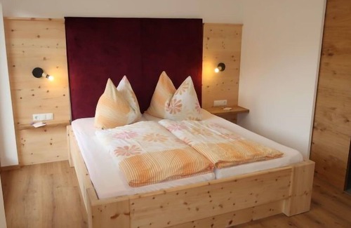 Zellberg House | Vacation home Zur schönsten Aussicht (ZAZ420) in Zell am Ziller - 24 persons, 8 bedrooms
