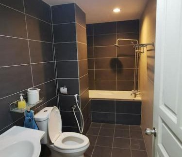 Taman Istana Apartment | Vacation Homestay@kinta Riverfront Suites