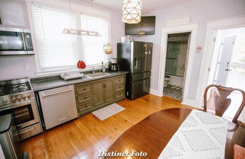 Woodridge Apartment | Vacation House DC Free Parking