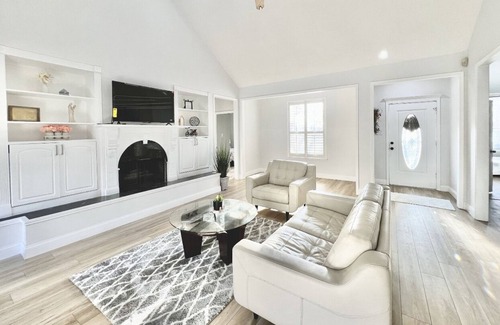 North Central Carrollton House | Vacation house in Carrollton. Your family will be close to everything