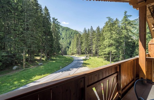 Moso in Passiria Apartment | Vacation House "Maria Edelweiss" with Mountain View, Balcony, Terrace & Sauna