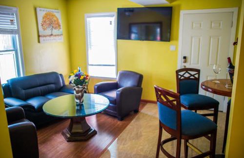 Woodridge House | Vacation house near downtown DC Free Parking