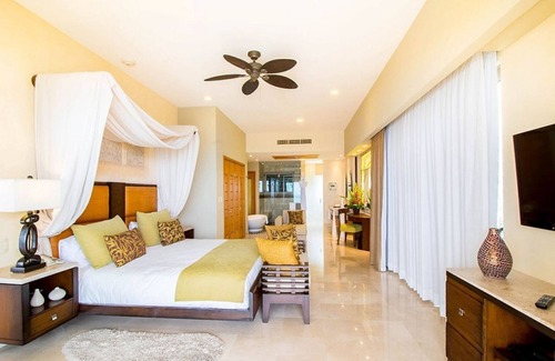 South Shore Hotel Area Resort | VACATION IN 5-STAR GARZA BLANCA RESORT & SPA PUERTO VALLARTA 2BR/3BA 3,229 SQ FT