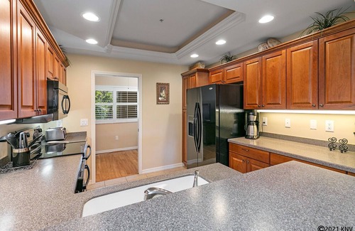 South Island Condo | Vacation In Style At A Great Price! Bella Lago Deluxe 2B/2B w/Den Condo Steps From Beach!