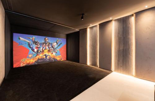 New Golden Mile Villa | VACATION MARBELLA I Villa Hanami, Private Infinity Edge-Pool, Gym, Movie Theater, Close to Golfs and Beaches