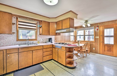 Lackawanna Cottage | Vacation Rental ~ 8 Mi to Keybank Center!