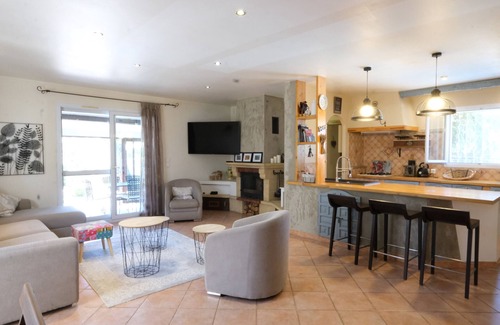 Maubec Villa | Vacation rental house with pool MAUBEC LS2-126
