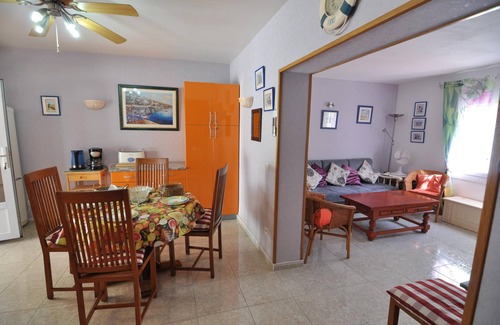 El Mas Mates Ski Chalet | Vacation rental in Roses, Costa Brava: Cozy 2-bedroom house with garden and terrace, 800 meters from the beach.