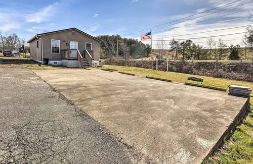 Wellington Cabin | Vacation Rental Near Cave Run Lake!
