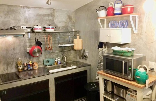Phra Khanong Nuea House | Vacation Townhome near BTS Ekamai