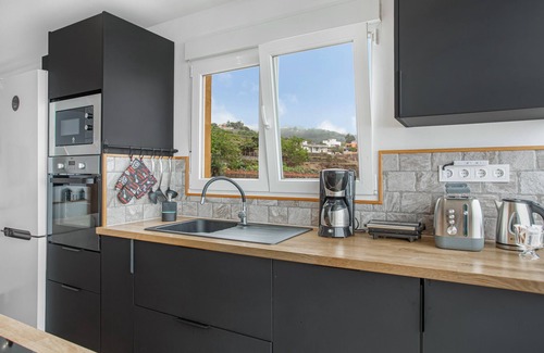 Los Realejos Villa | Vacation Villa 'Perejil' with Sea View, Private Pool and Wi-Fi