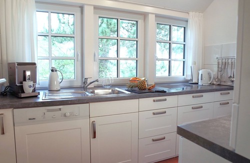 Norddorf Apartment | Vacation with dog, incl. swimming pool and sauna, upper floor over 2 levels up to 4 persons