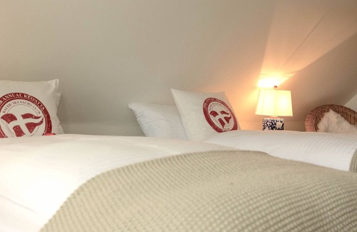 Bosbull House | Vacations in a cozy thatched house in North Friesland with meditation roomFamilies