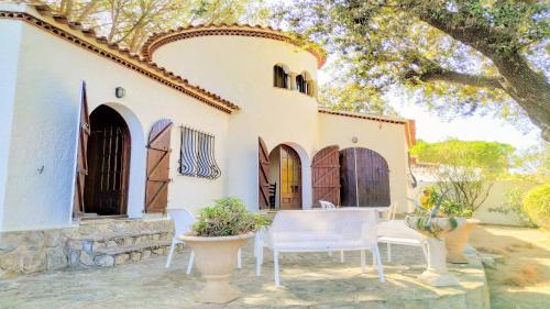 L'Escala House | VACAY Villa Arc, disfrutar al sol! en la Costa Brava, L'Escala!