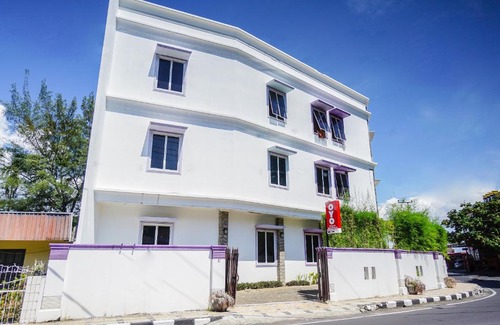 Manado City Centre Hotel | Vaccinated Staff - OYO 1573 Mahera Guest House