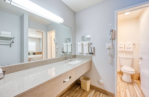 San Luis Obispo Hotel | Vagabond Inn San Luis Obispo