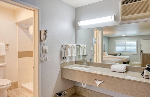 San Luis Obispo Hotel | Vagabond Inn San Luis Obispo