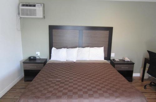 Snail Hotel | Vagabond Inn Sunnyvale