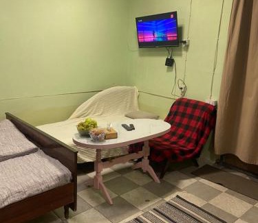 Yerevan Apartment | Vahe's family Guest House front