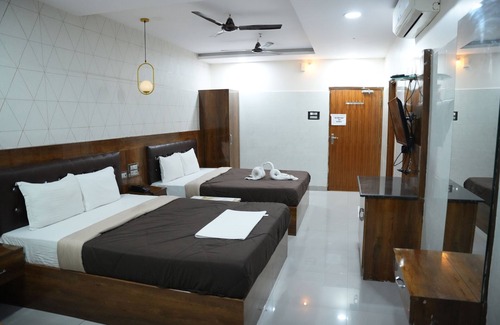 Hyderabad Hotel | Vaidh Business Hotel